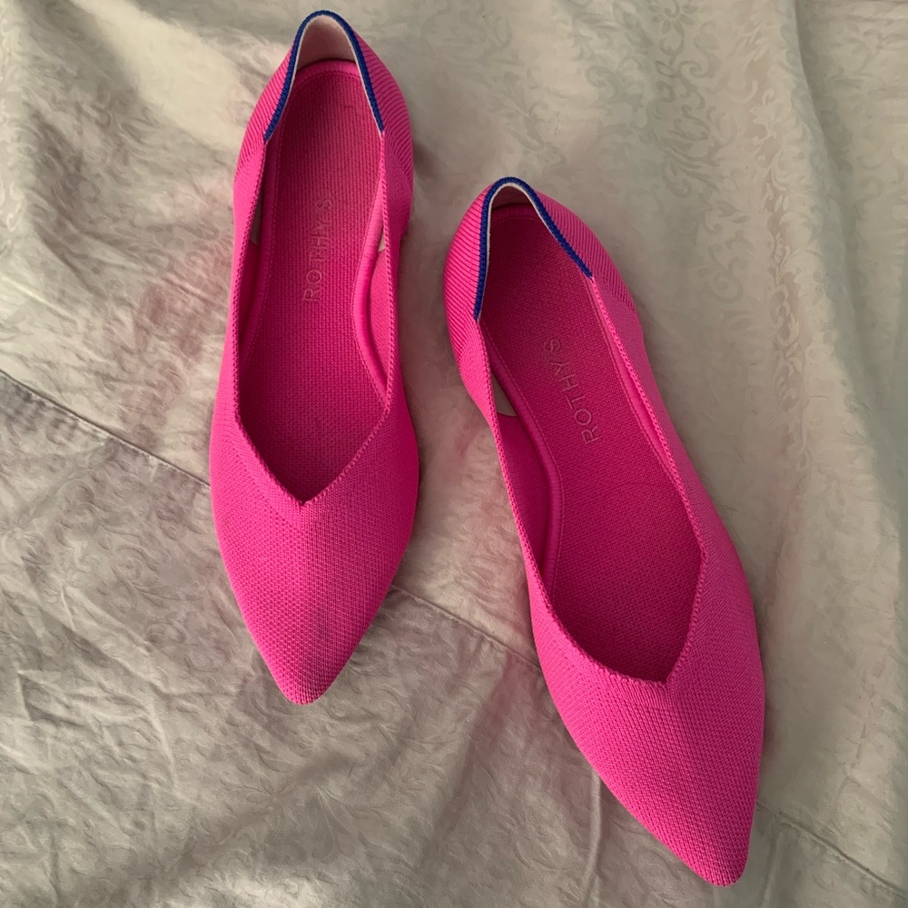 Rothy’s The Point Shoe in Dragonfruit